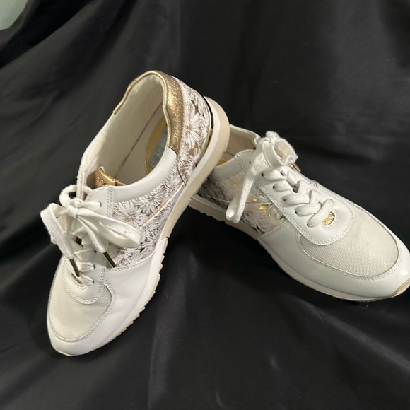 Michael Kors Allie Trainers - Picture 1 of 8